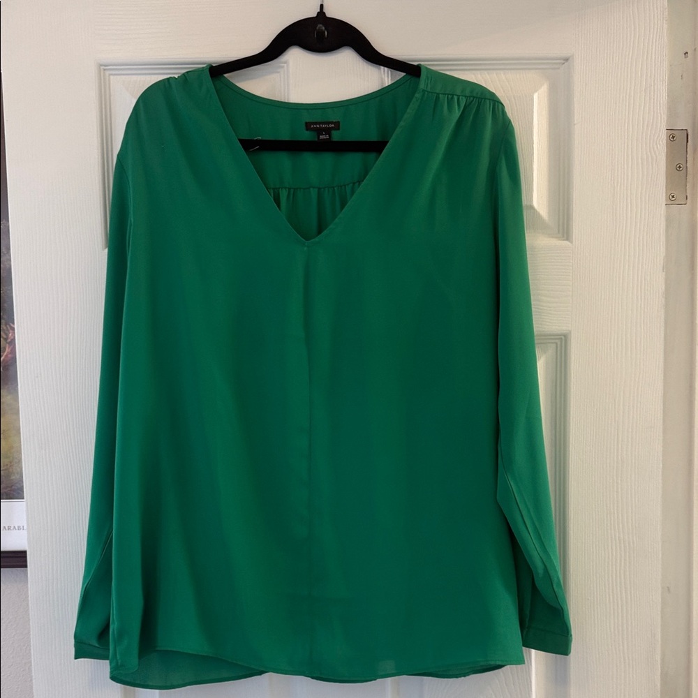 Ann Taylor Blouse top size large
